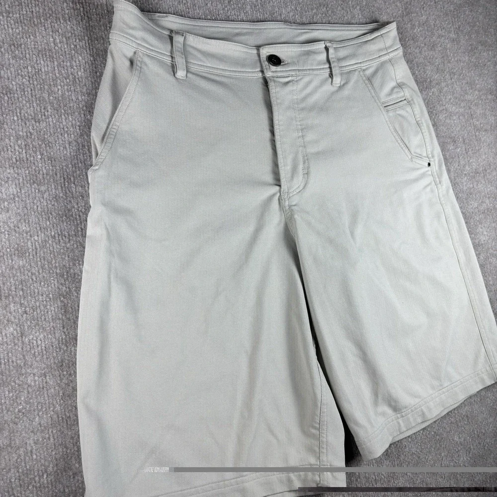 Lululemon Commission Shorts Mens 34 Khaki Stretch Golf Chino Casual 10